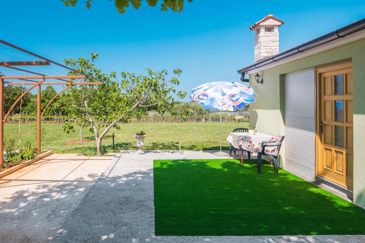 Relaxing Farm House Near